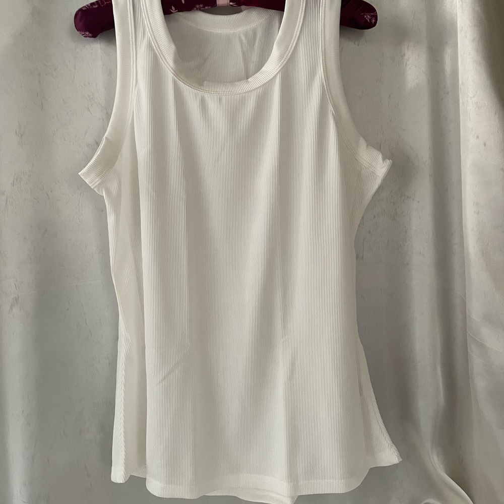NWT SHEIN White Sleeveless Women's Top Plus Size XXL